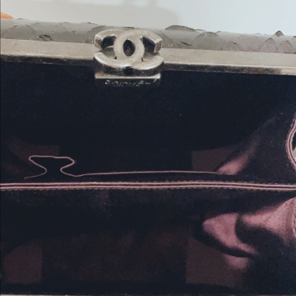 CHANEL - Box Frame Deep Purple Python Skin Leather bag - Picture 4 of 7